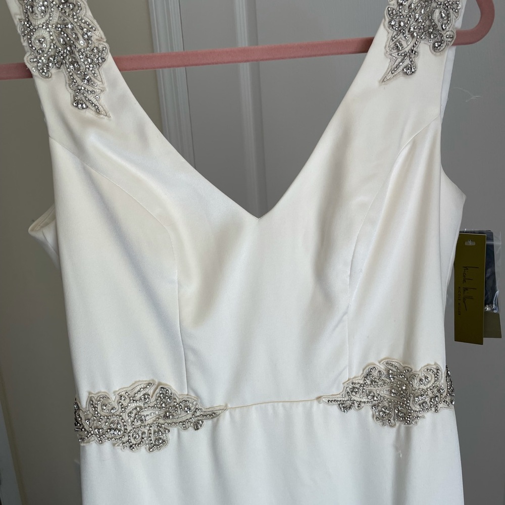 Nicole Miller Silk Alexandra Wedding Gown 10 - Picture 7 of 9